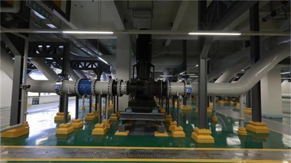 三种形式的闭式冷却塔区别(闭式冷却塔工作原理示意图)